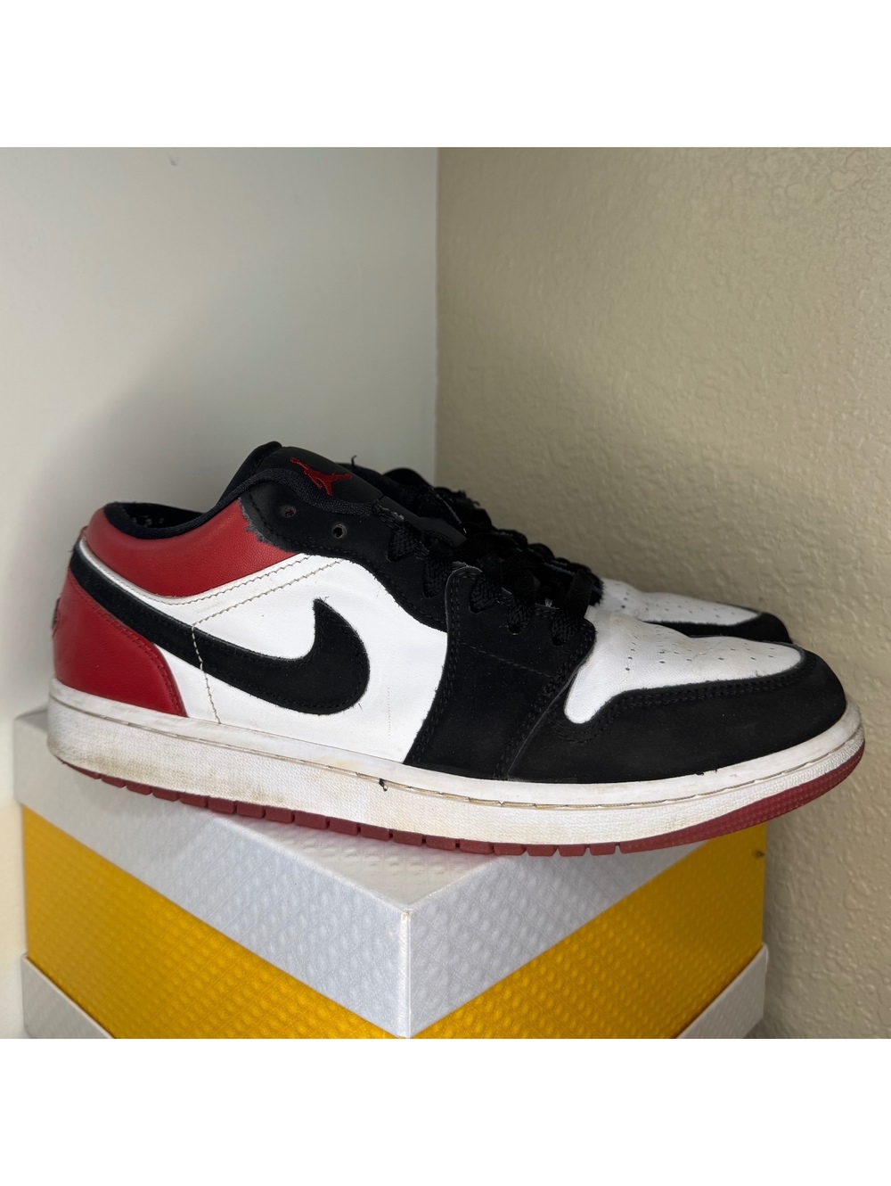 Nike Air Jordan 1 Low SE Black Toe IB8971-106 Men’s Size 9 Fair Used